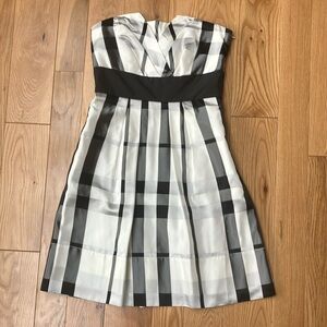 WHBM Chic Black and White Plaid Dress size 6